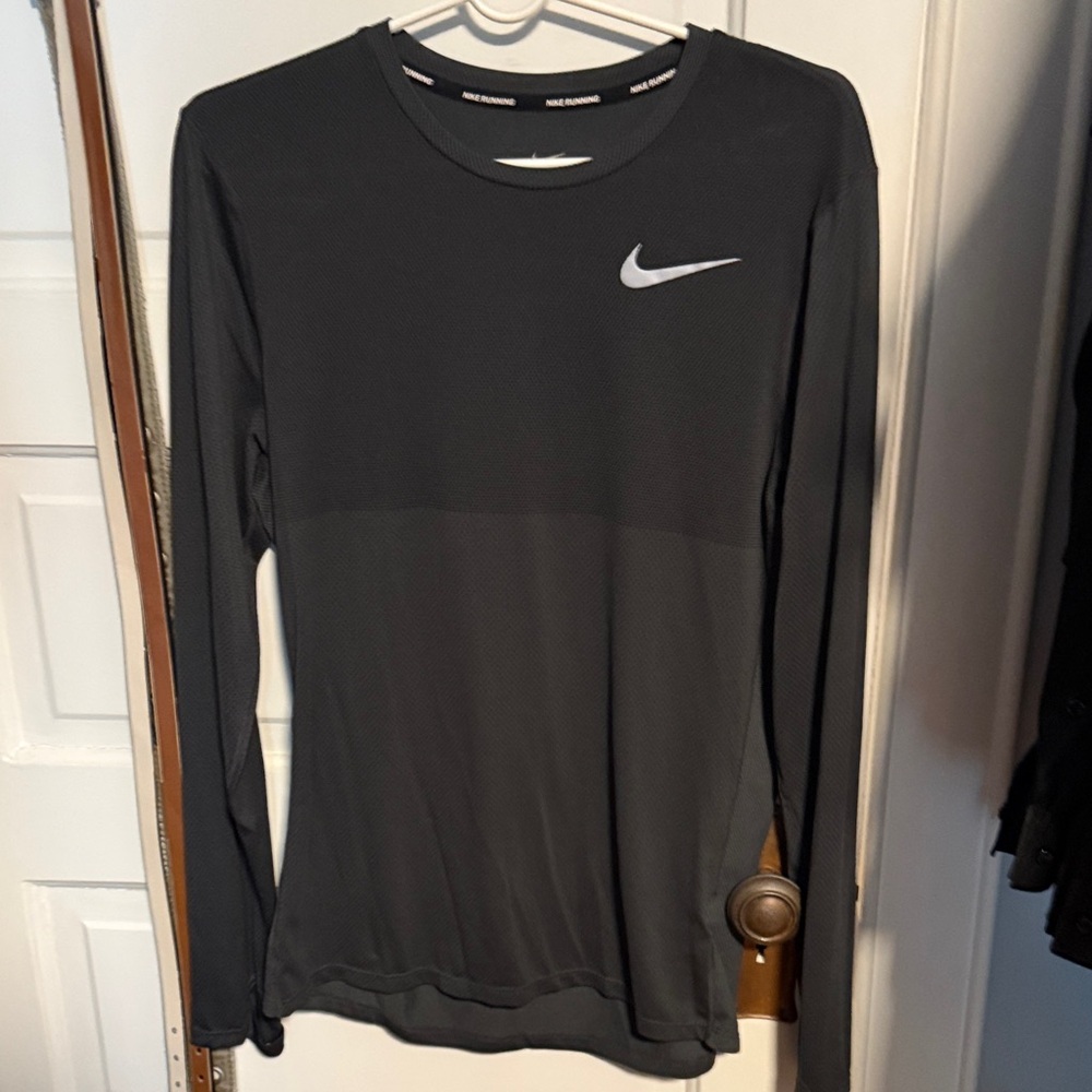 Nike Women's Charcoal Long Sleeve Tee